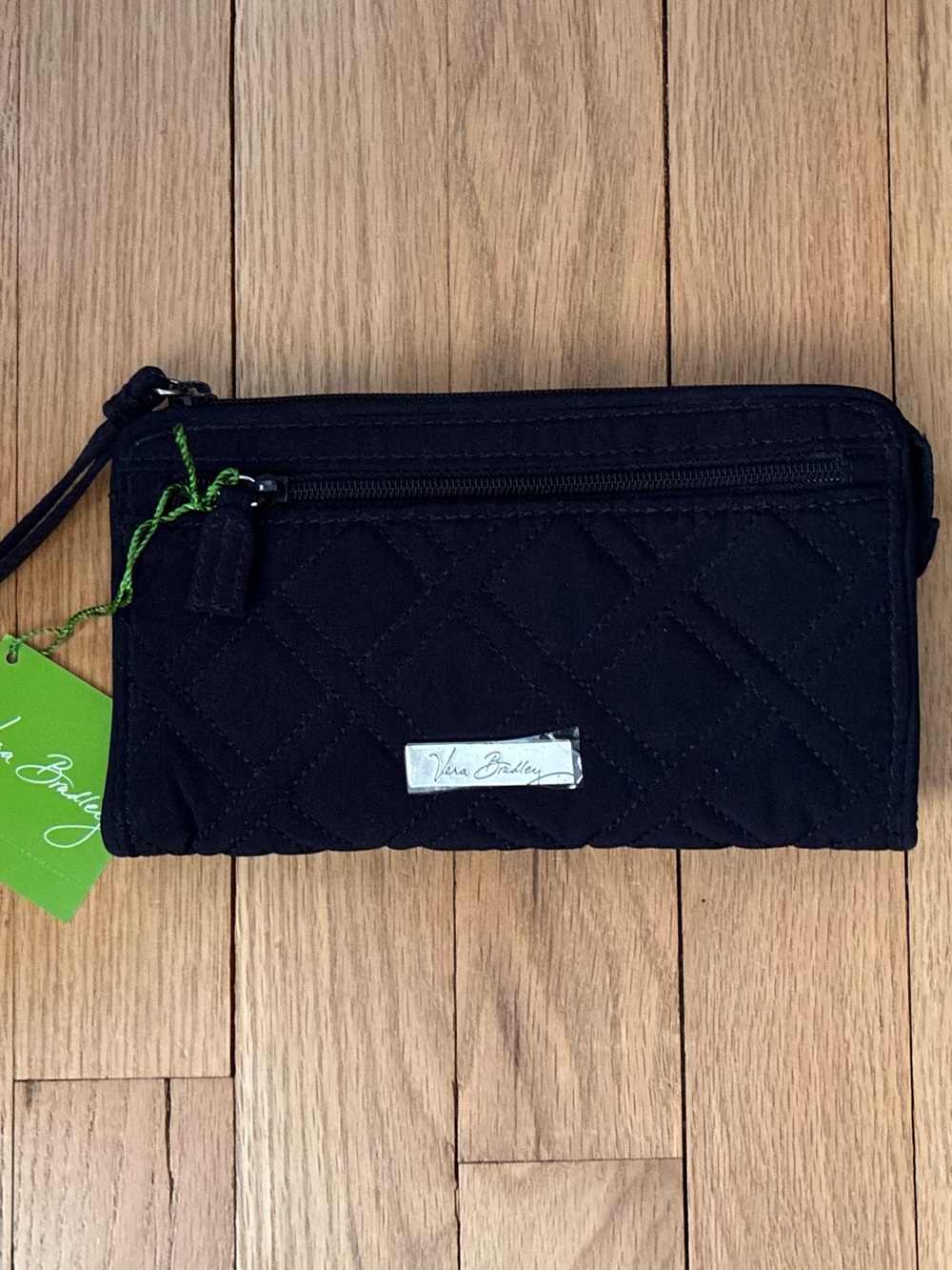 NWT Vera Bradley Front Zip Wristlet Wallet, Classic Navy, Quilted